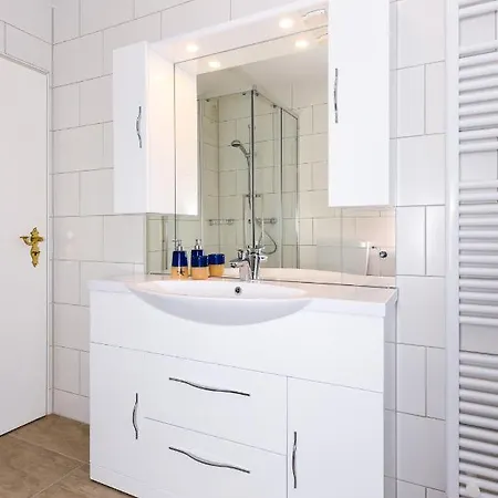 Warfthof Becker Apartamento