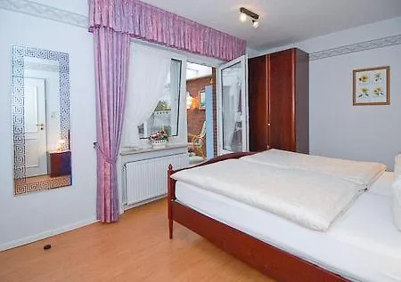 Warfthof Becker Apartamento Werdum